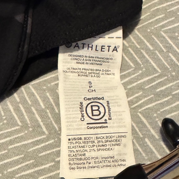 Athleta Ultimate Bra Camo Size Small - Picture 4 of 4